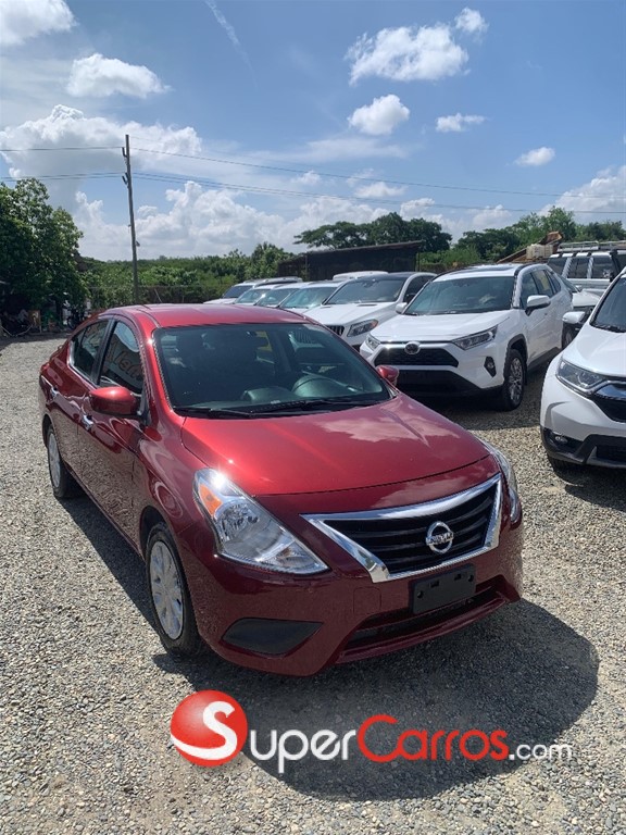 2019 Nissan Versa SV — foto 2 / 7