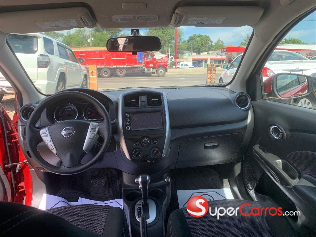 2019 Nissan Versa SV — foto 5 / 7