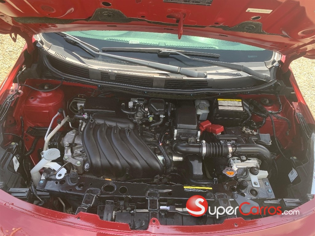 2019 Nissan Versa SV — foto 6 / 7