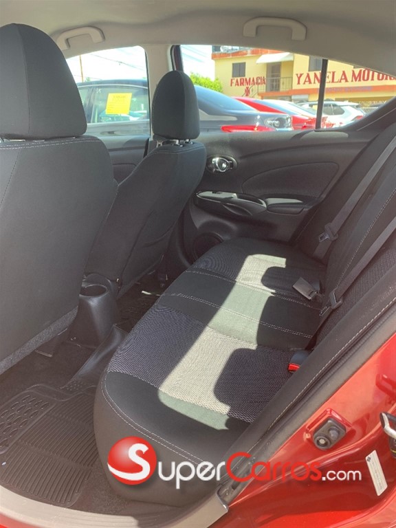 2019 Nissan Versa SV — foto 7 / 7