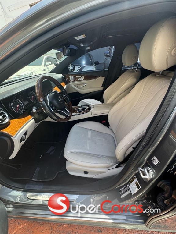 2019 Mercedes-Benz Clase E 300 — foto 5 / 9
