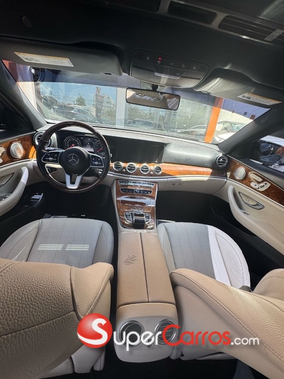 2019 Mercedes-Benz Clase E 300 — foto 7 / 9