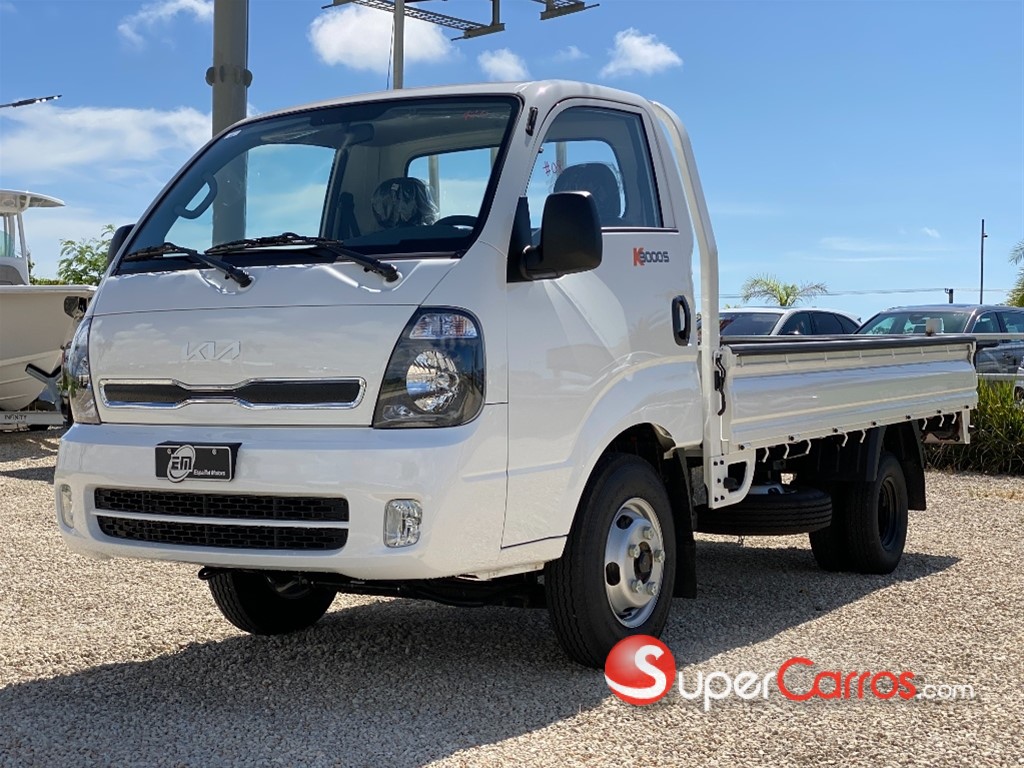2027 Kia K3000