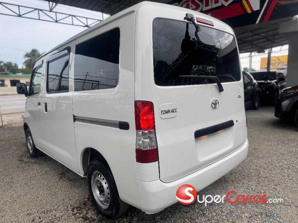 2019 Toyota Town-Ace — foto 4 / 12