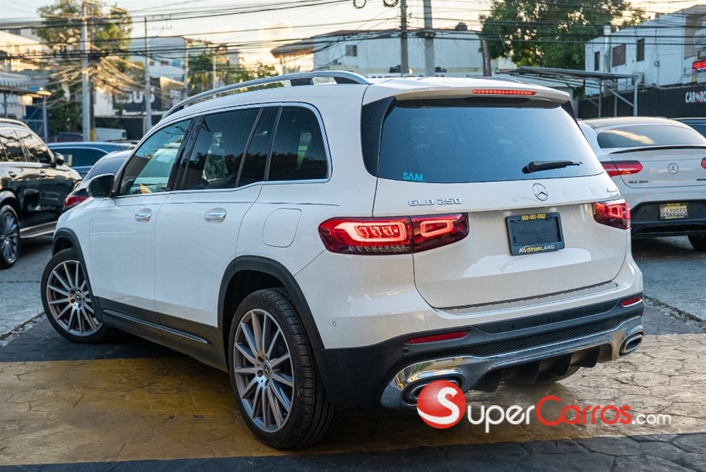 2021 Mercedes-Benz Clase GLB 250 AMG — foto 7 / 12
