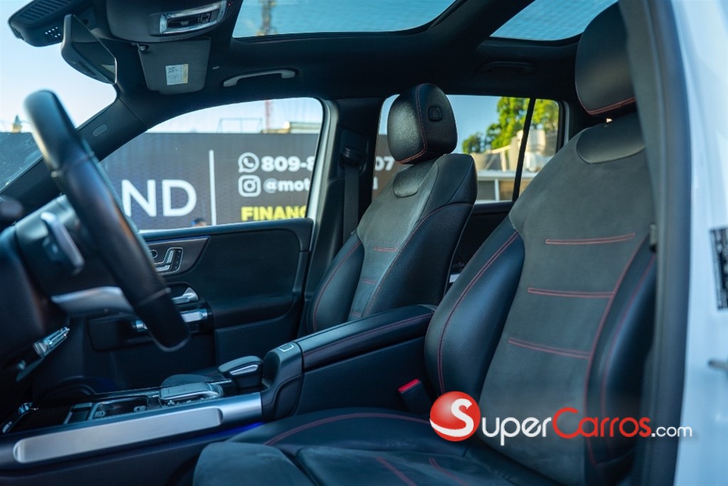 2021 Mercedes-Benz Clase GLB 250 AMG — foto 8 / 12