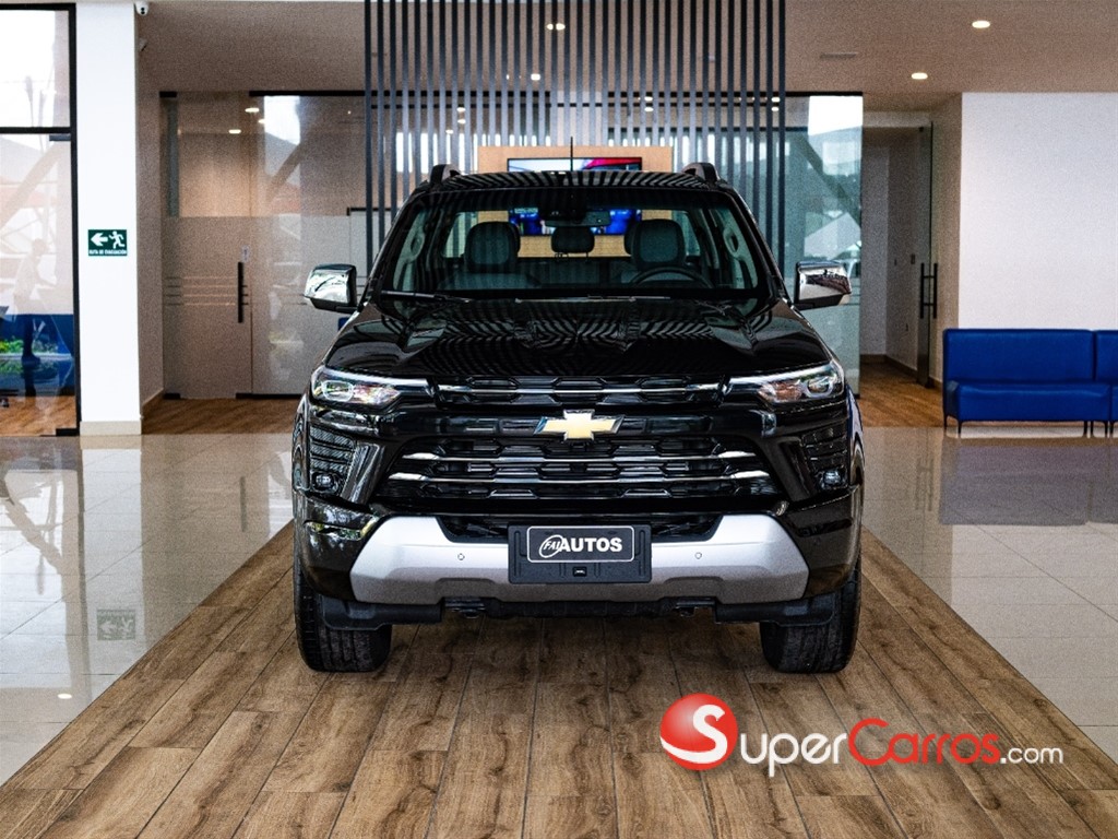 2025 Chevrolet Colorado LTZ — foto 2 / 10