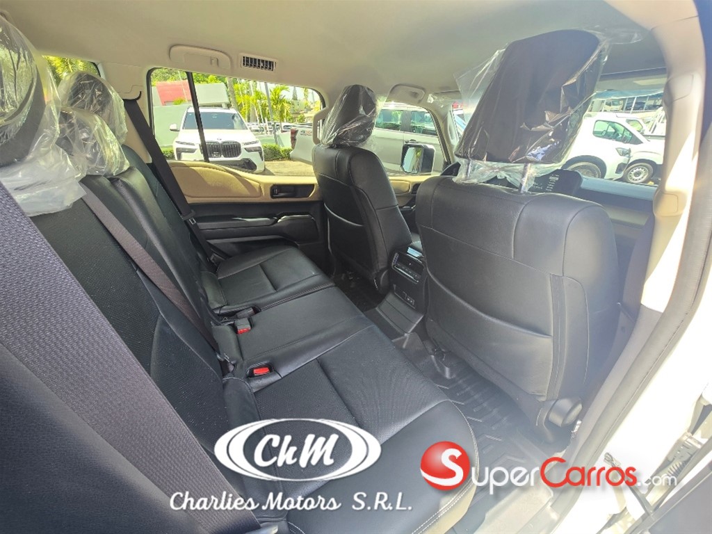 2026 Toyota Land Cruiser Prado All Rounder Launch Edition — foto 6 / 10