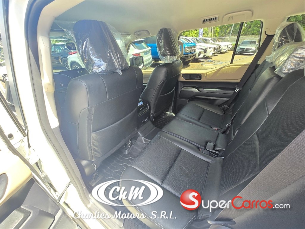 2026 Toyota Land Cruiser Prado All Rounder Launch Edition — foto 8 / 10