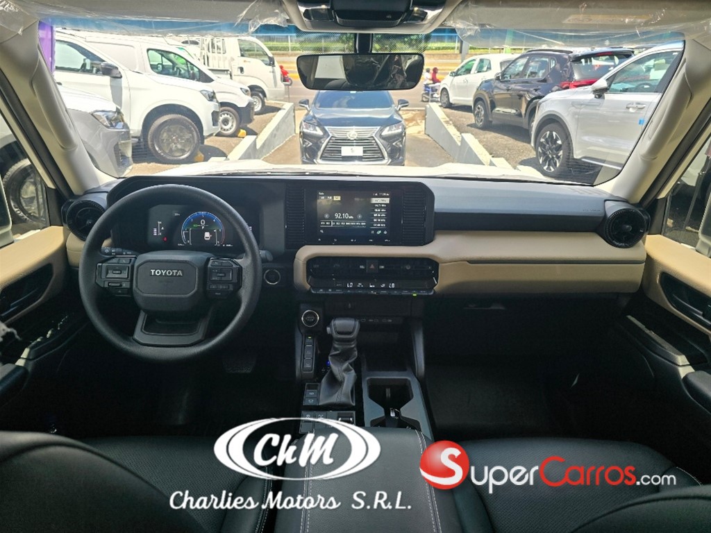 2026 Toyota Land Cruiser Prado All Rounder Launch Edition — foto 9 / 10