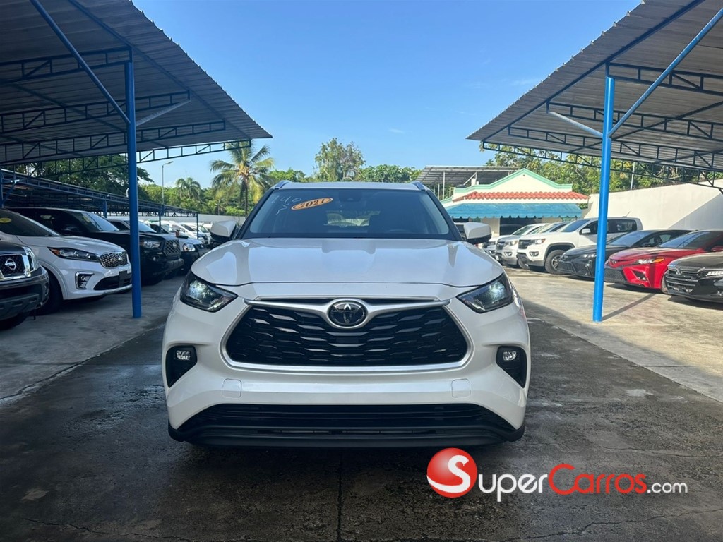 2021 Toyota Highlander XLE — foto 2 / 12