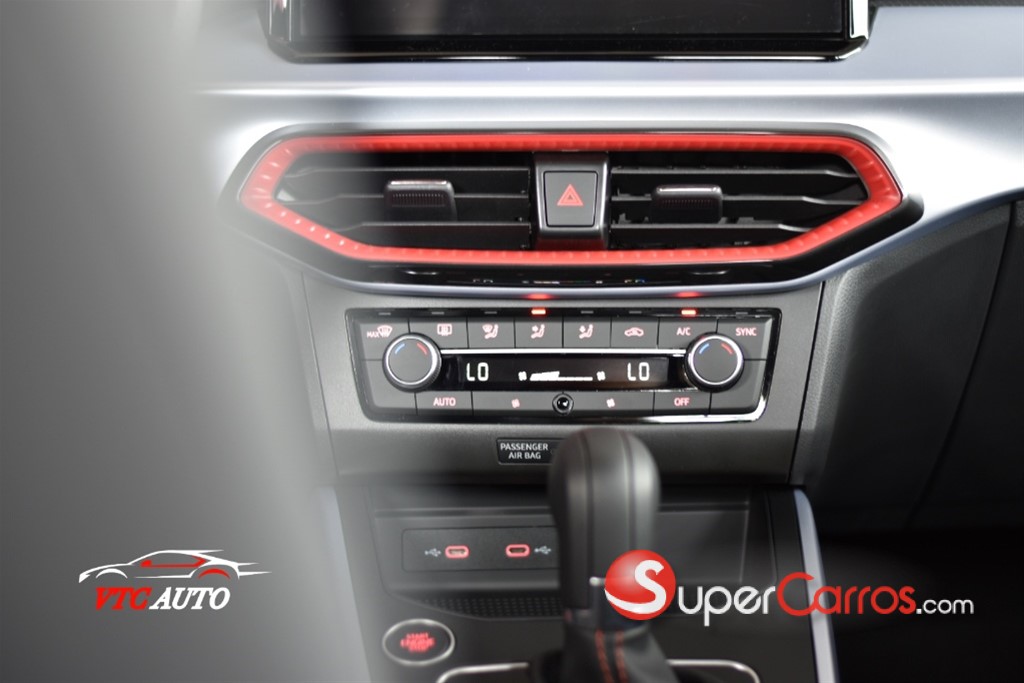 2025 Seat Arona FR — foto 8 / 12