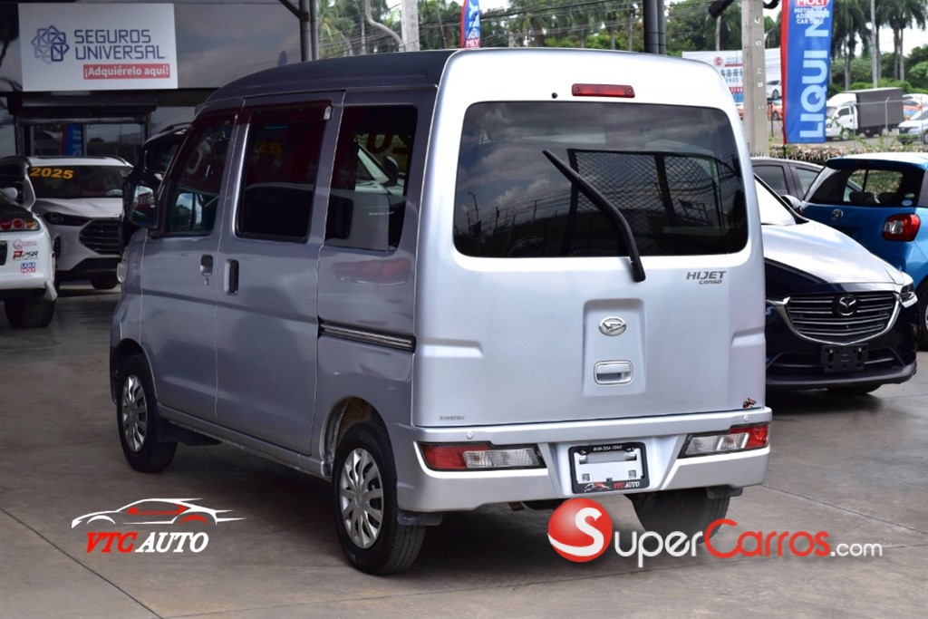 2019 Daihatsu Hijet — foto 2 / 12