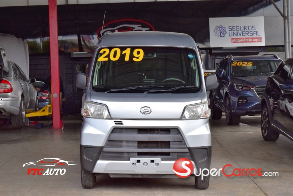 2019 Daihatsu Hijet — foto 3 / 12