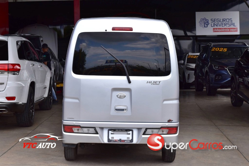 2019 Daihatsu Hijet — foto 4 / 12