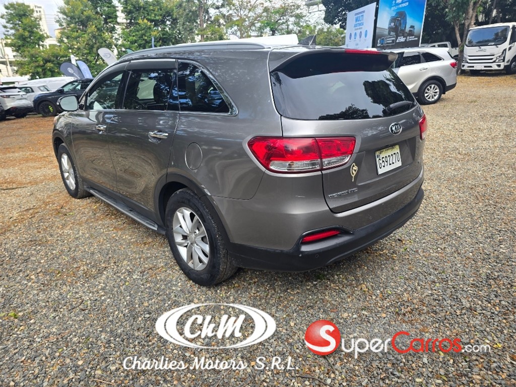 2017 Kia Sorento LX — foto 4 / 10
