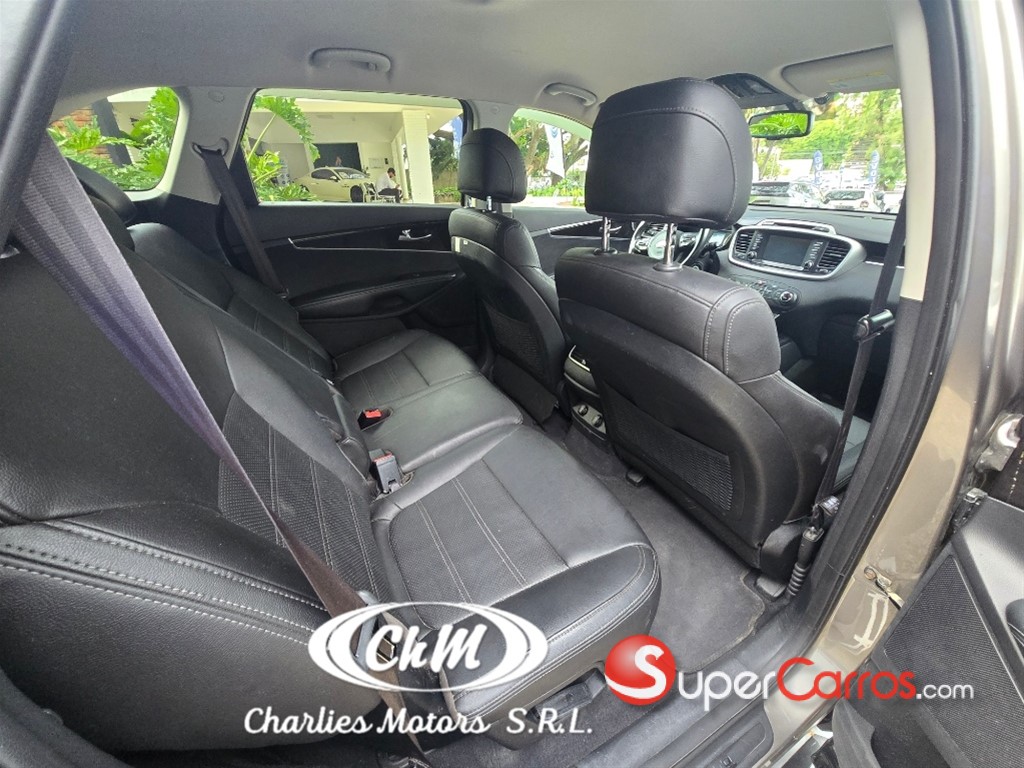 2017 Kia Sorento LX — foto 6 / 10