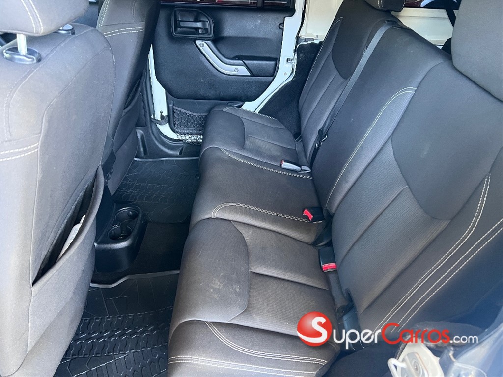 2013 Jeep Wrangler Sahara Unlimited — foto 5 / 8