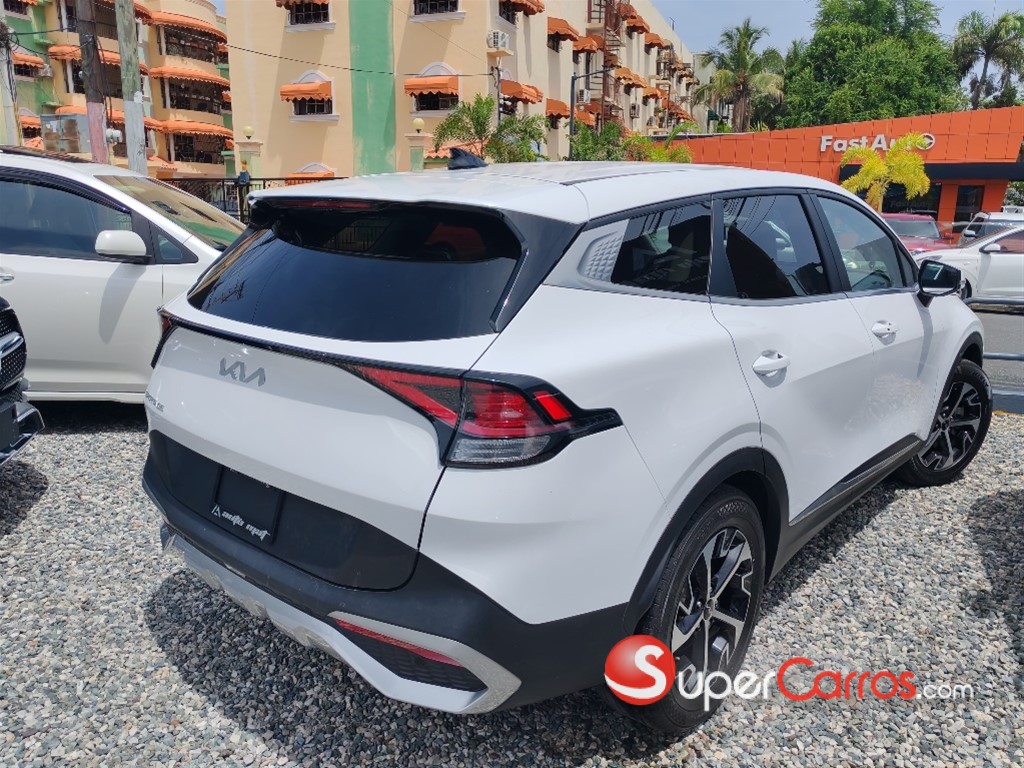 2023 Kia Sportage EX — foto 4 / 9