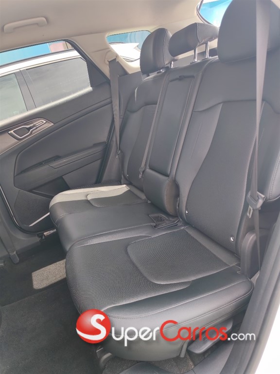 2023 Kia Sportage EX — foto 5 / 9