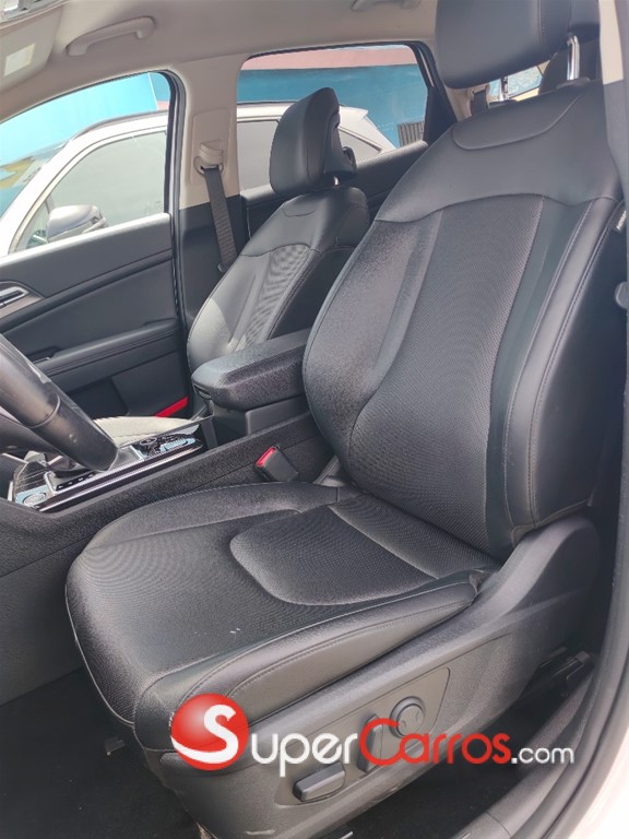 2023 Kia Sportage EX — foto 6 / 9