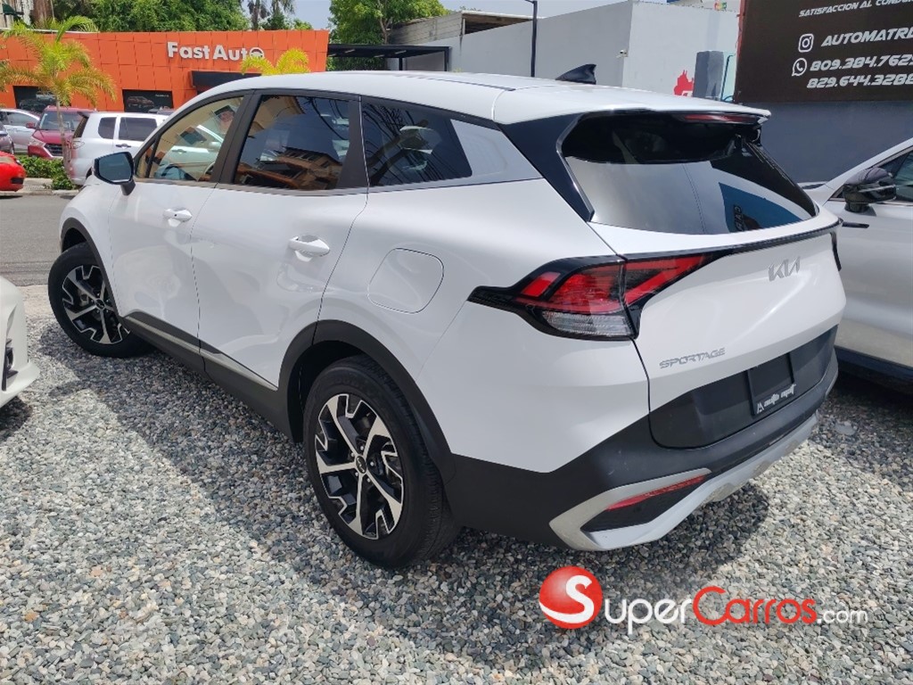 2023 Kia Sportage EX — foto 8 / 9