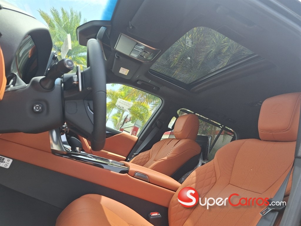 2026 Lexus LX 700 VIP — foto 4 / 8
