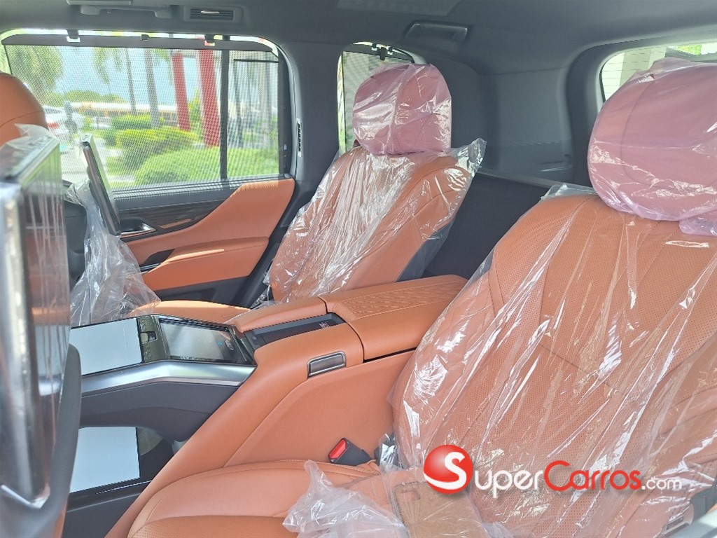 2026 Lexus LX 700 VIP — foto 7 / 8