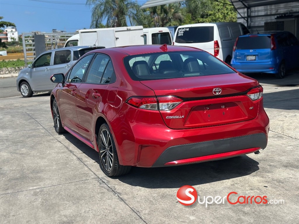 2021 Toyota Corolla LE Plus — foto 3 / 10