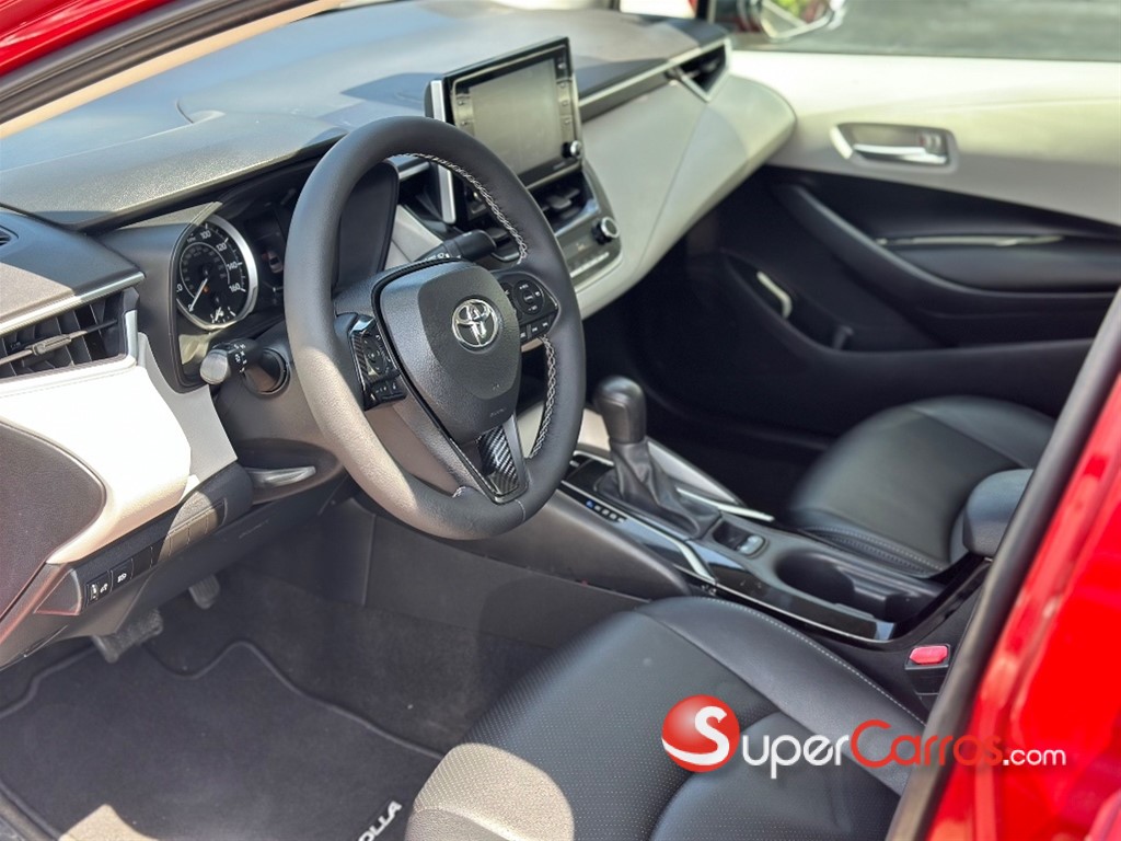2021 Toyota Corolla LE Plus — foto 7 / 10