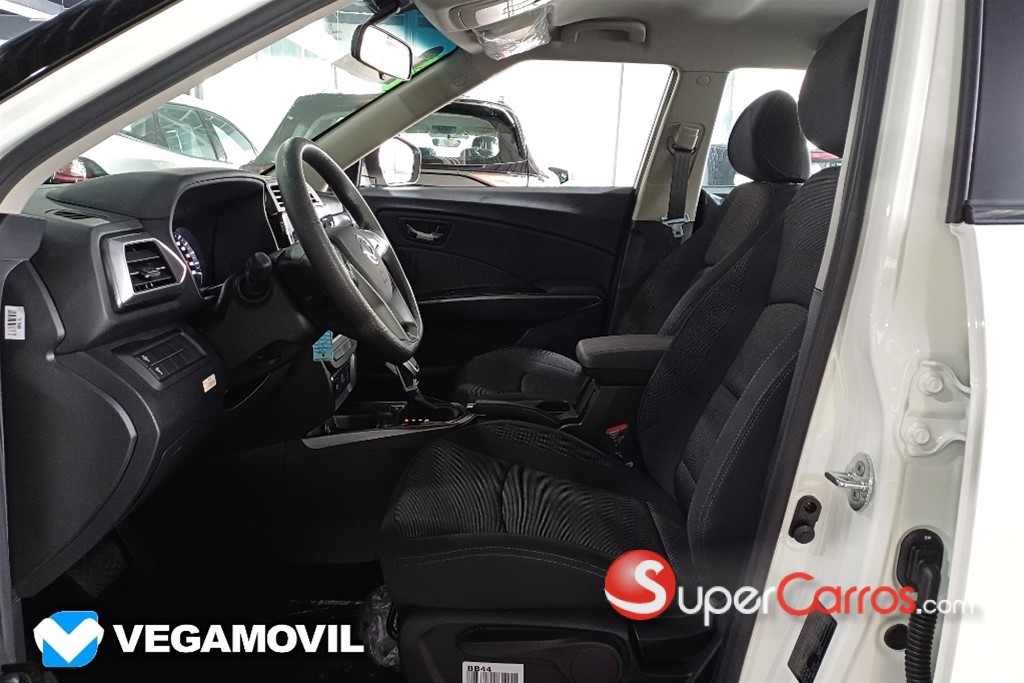 2026 KGM Tivoli ENTRY — foto 7 / 12