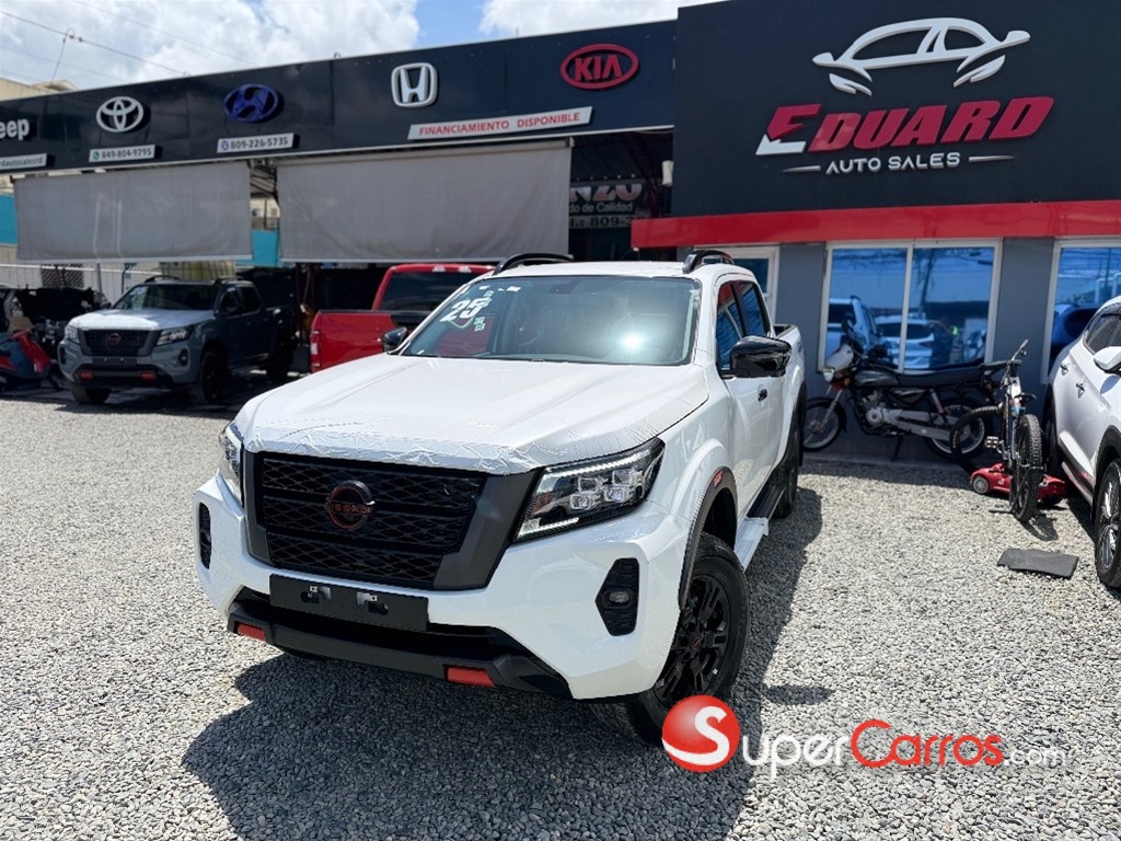2025 Nissan Navara PRO X4 — foto 3 / 10