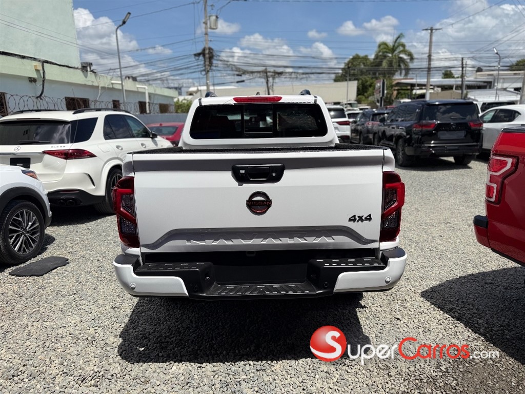 2025 Nissan Navara PRO X4 — foto 6 / 10
