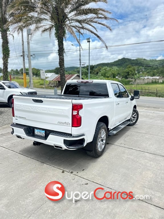 2020 Chevrolet Silverado High Country — foto 2 / 8