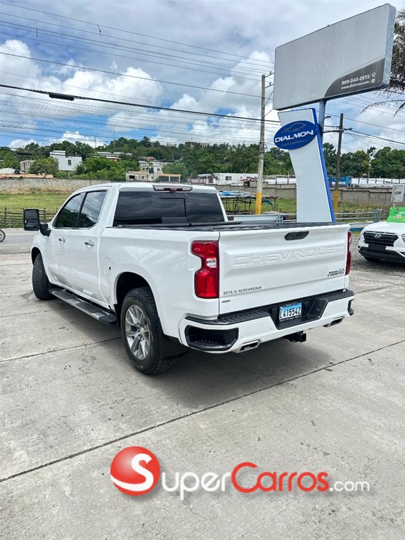 2020 Chevrolet Silverado High Country — foto 3 / 8