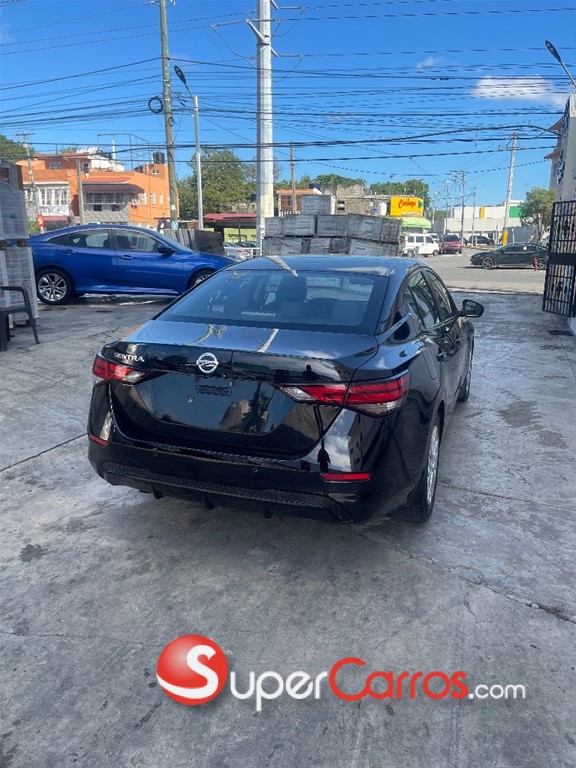 2020 Nissan Sentra — foto 5 / 10