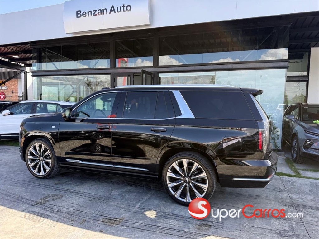 2026 Cadillac Escalade Luxury Short — foto 3 / 10