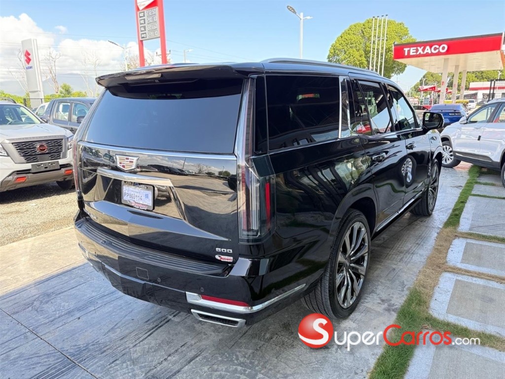 2026 Cadillac Escalade Luxury Short — foto 4 / 10