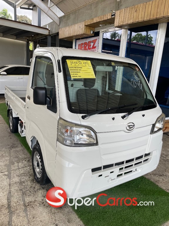 2018 Daihatsu Hijet — foto 2 / 9