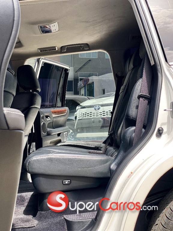 2017 Lexus LX 570 — foto 3 / 12