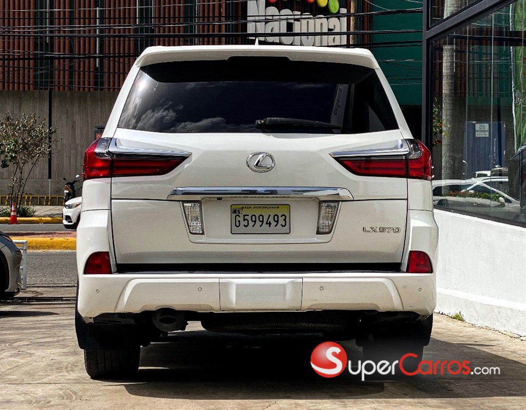2017 Lexus LX 570 — foto 12 / 12