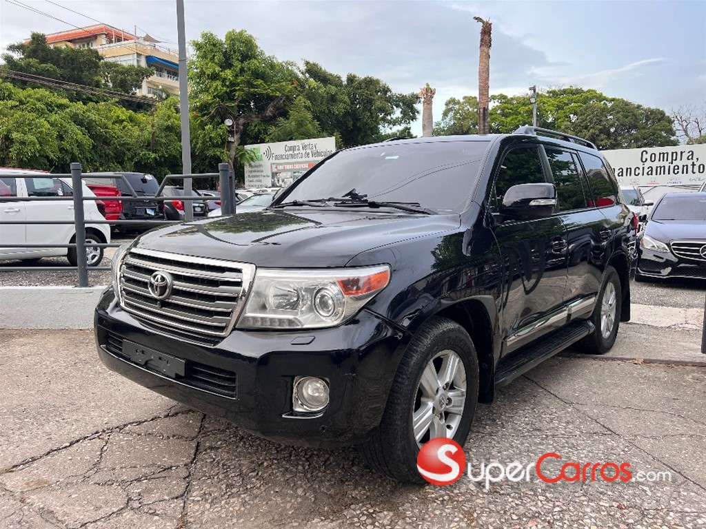 2013 Toyota Land Cruiser