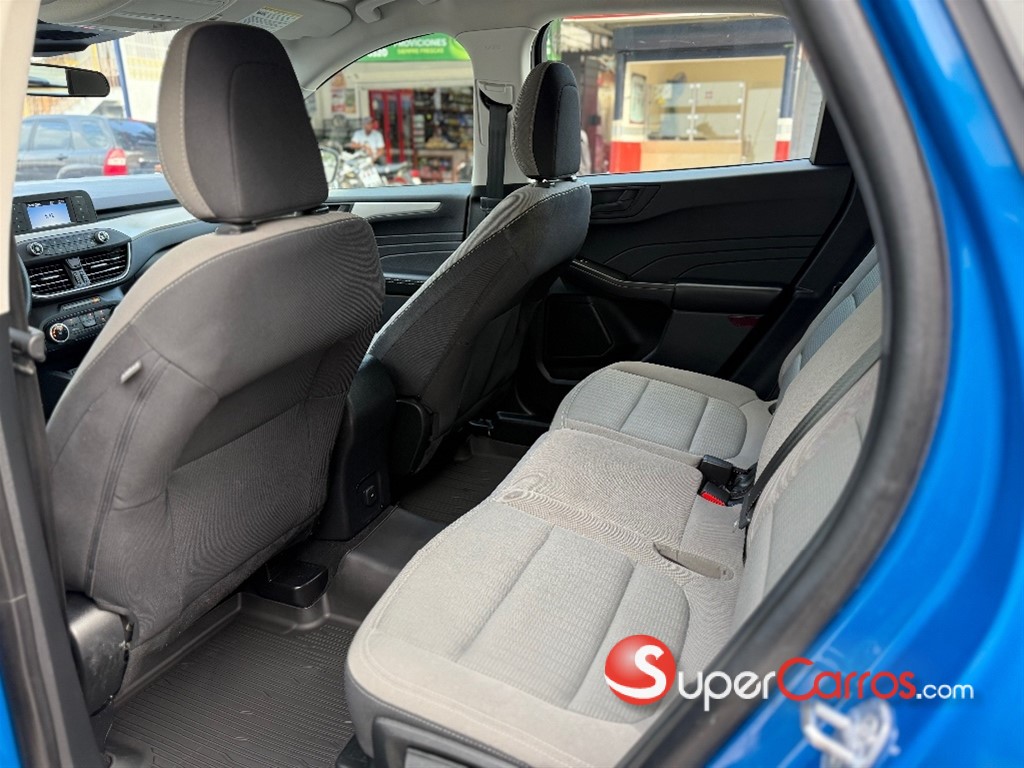 2021 Ford Escape SE — foto 8 / 10