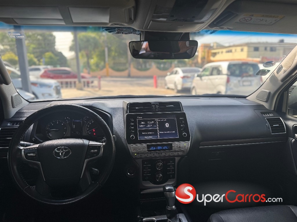 2022 Toyota Land Cruiser Prado VXL — foto 10 / 11