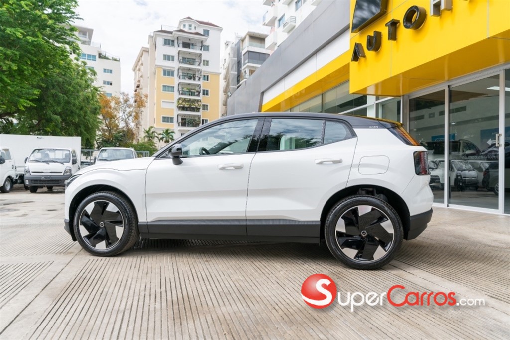 2025 Volvo EX30 PLUS — foto 2 / 9