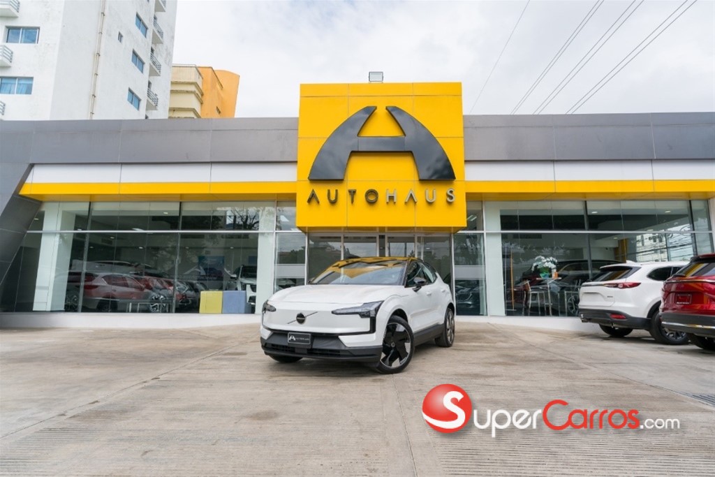 2025 Volvo EX30 PLUS — foto 4 / 9