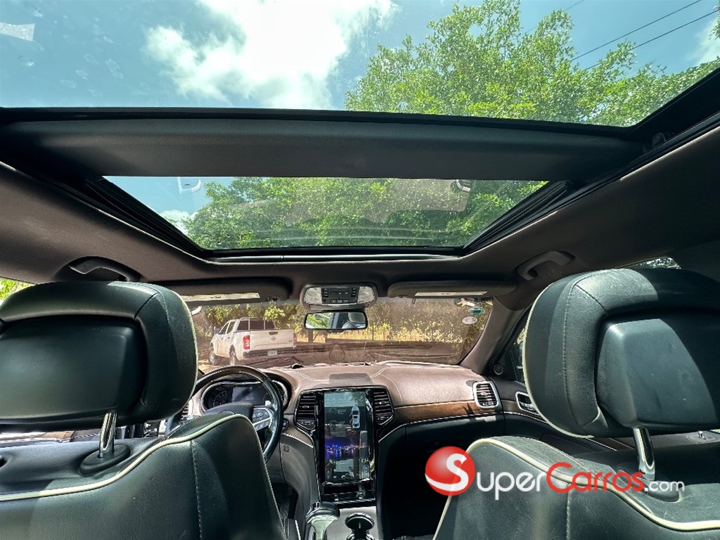 2014 Jeep Grand Cherokee Overland — foto 7 / 11