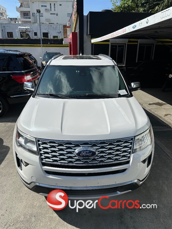2019 Ford Explorer Platinum — foto 4 / 9
