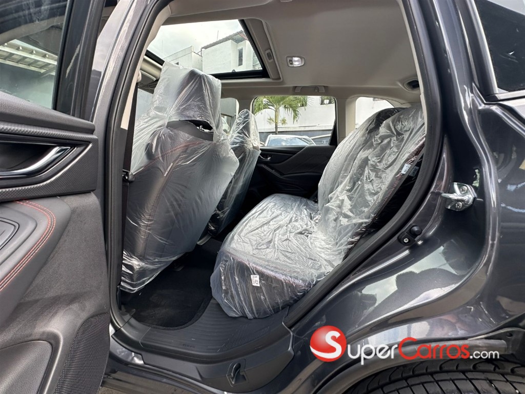 2026 Subaru Forester SPORT — foto 8 / 12