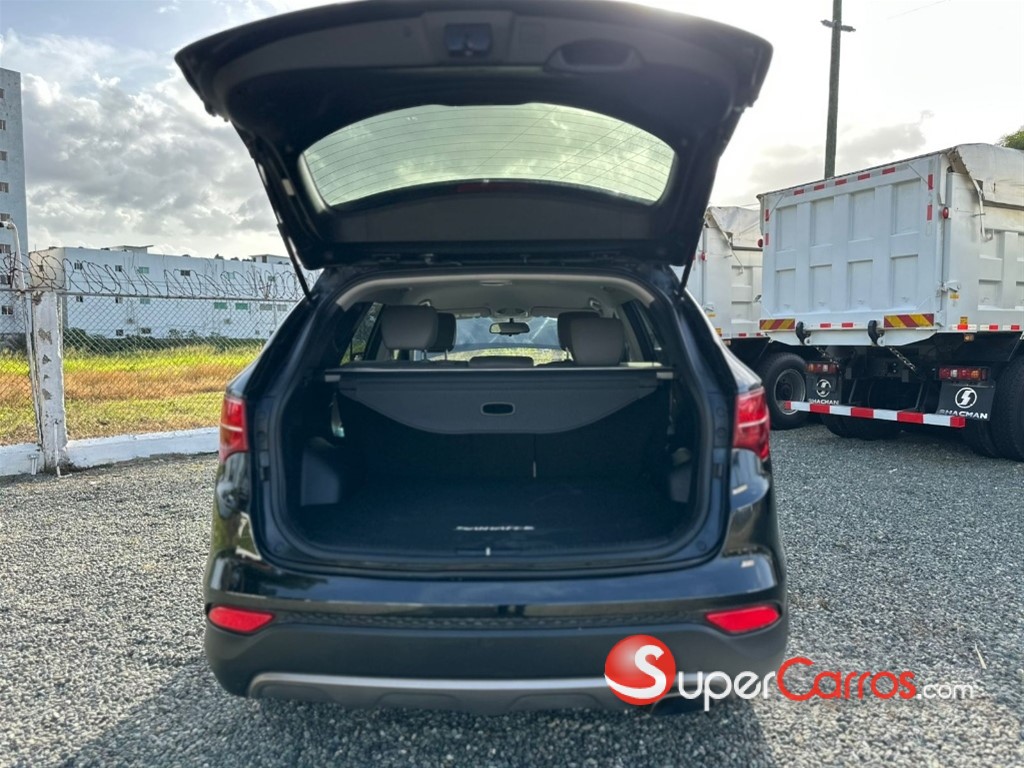 2016 Hyundai Santa Fe — foto 8 / 10